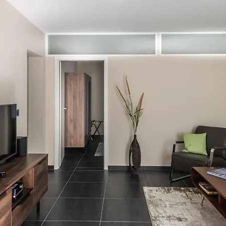 Ostsee Elmenhorst Sehr Hochwertige Dreizimmer Mit Gartenterrasse * Elmenhorst/Lichtenhagen