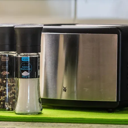 Appartement Ostsee Elmenhorst Sehr Hochwertige Dreizimmer Mit Gartenterrasse *