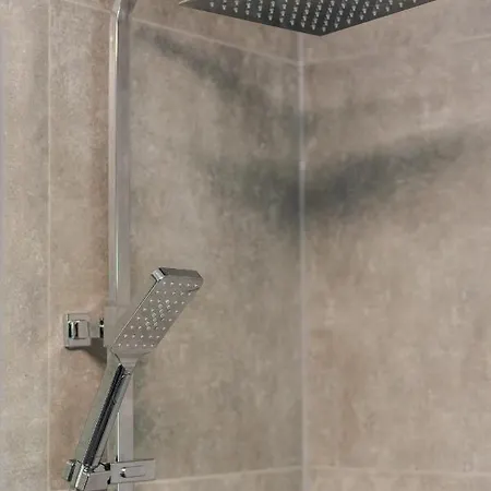 Ostsee Elmenhorst Sehr Hochwertige Dreizimmer Mit Gartenterrasse Appartement Elmenhorst/Lichtenhagen